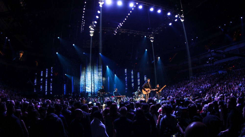 Joe Bryksa / Winnipeg Free Press
MTS Centre during Dean Brody's Juno Awards performance.