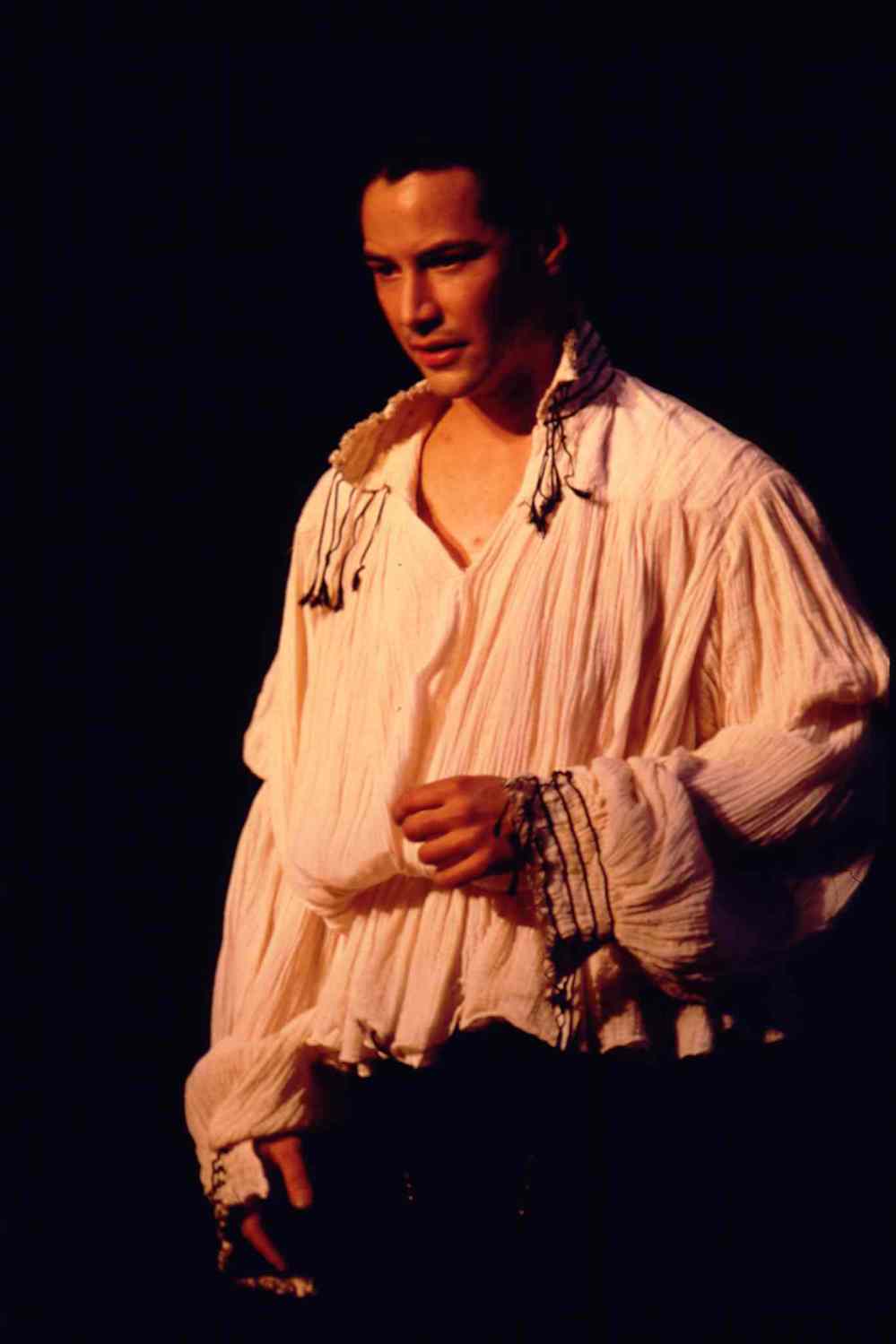 Bruce Monk photo
Keanu Reeves performs at the MTC, 1995.