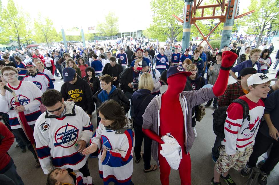 Winnipeg hockey supporters rally at The Forks in Winnipeg, Tuesday May 31, 2011 after the announcement that an NHL team will be returning to the city after 15 years. (DAVID LIPNOWSKI / THE CANADIAN PRESS)