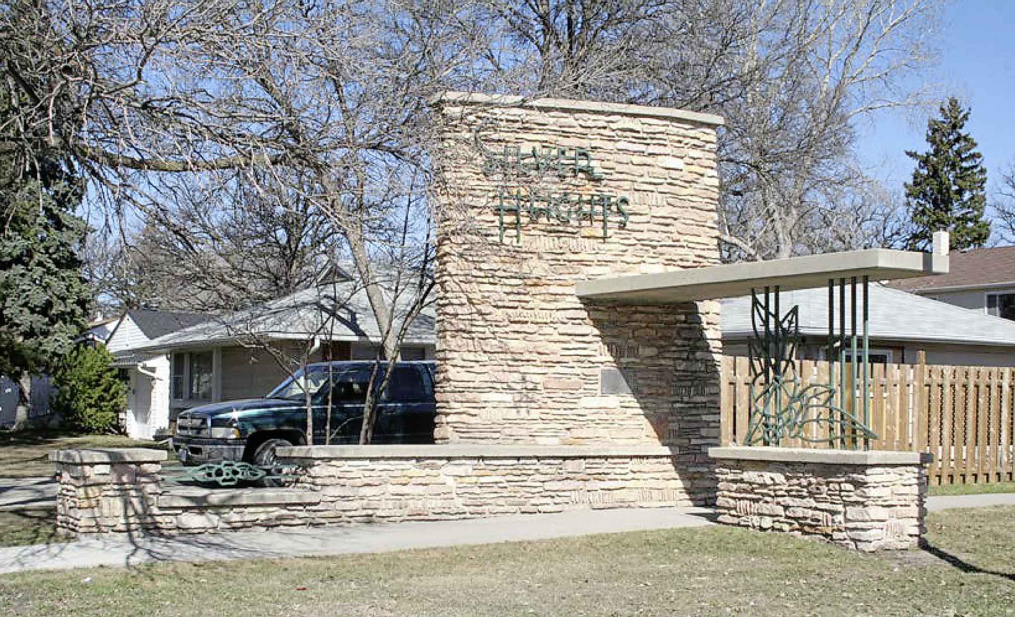 Pillars of history – Winnipeg Free Press