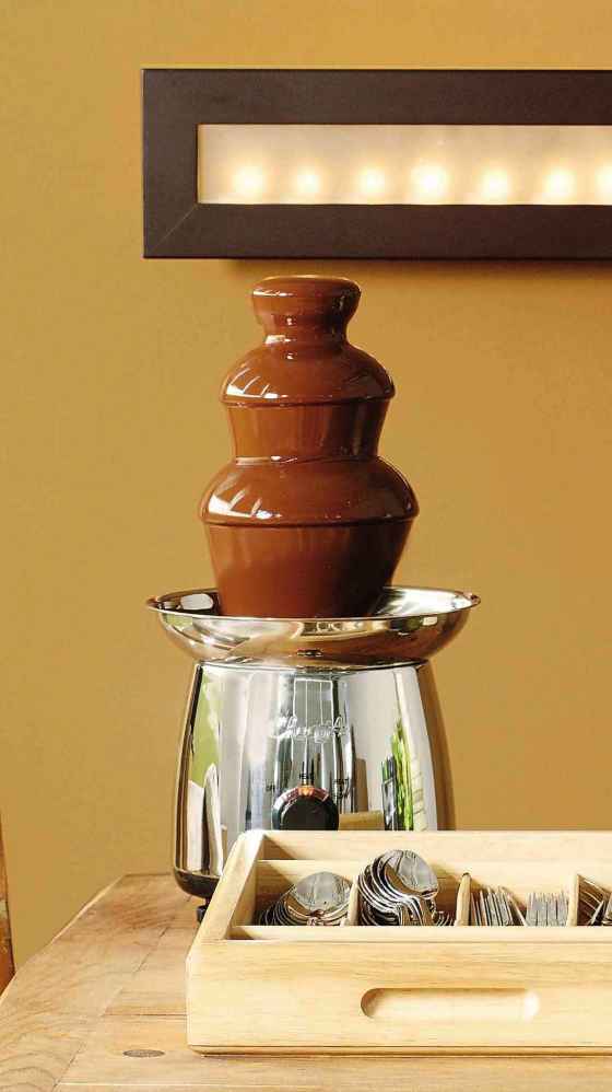 CNS PROVINCENo brunch buffet is complete without the dreaded chocolate fountain.