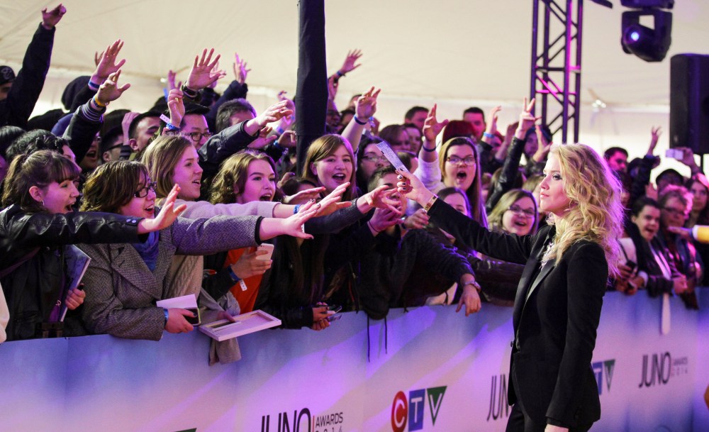 Crystal Schick
Fans at the Junos 2014 red carpet arrival.