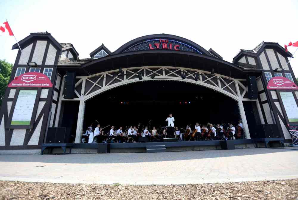 Trevor Hagan / Winnipeg Free Press
The WSO performs in Assiniboine Park Sunday.