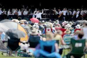 Trevor Hagan / Winnipeg Free Press
The WSO performs in Assiniboine Park Sunday.