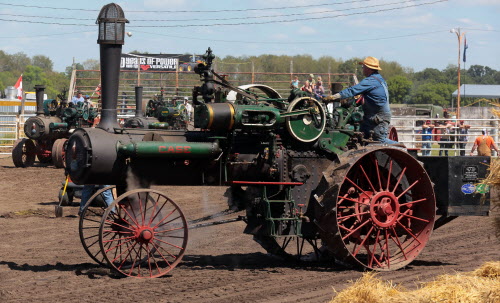 Bruce Bumstead / Brandon Sun filesA steam-powered Case tractor moves into position for the threshing competition during the annual Thresherman's Reunion.