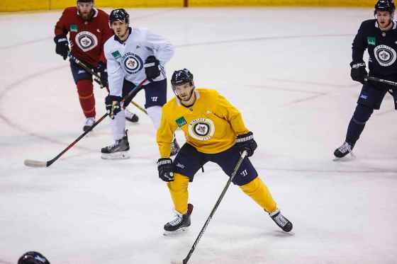 MIKE DEAL / WINNIPEG FREE PRESSWinnipeg Jets Joel Armia (40) during practice at Bell MTS place Wednesday morning.