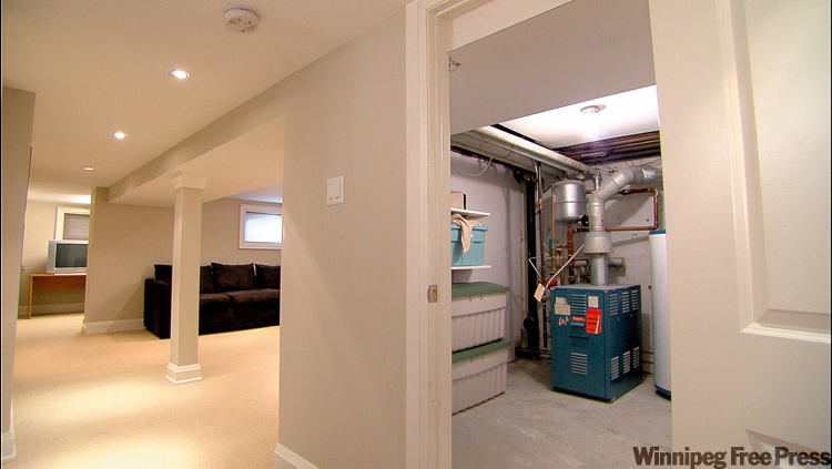Canwest News Service
When it comes to choosing a ceiling product for your basement there are two basic choices -- drywall and suspended. Most people prefer the look of smooth drywall, but Mike Holmes suggests giving suspended ceilings a chance.