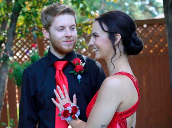 FacebookCarter Tilbury and Shayna Barnesky wear complementary outfits in a post from Barnesky's Facebook page.