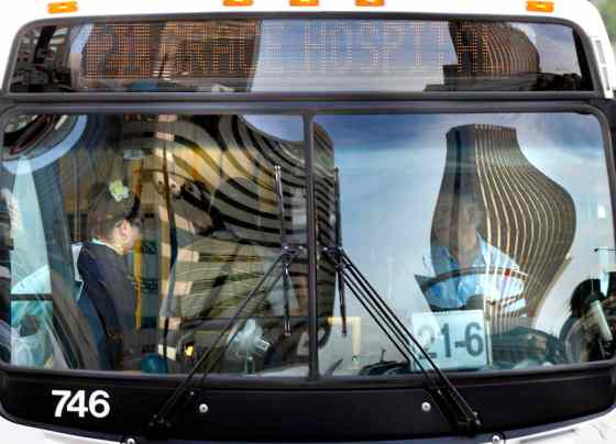Wayne Glowacki / Winnipeg Free Press FilesBus fares are up five cents starting this month.