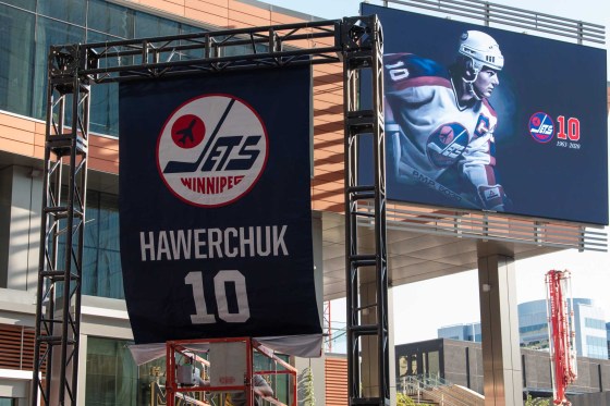 JESSE BOILY  / WINNIPEG FREE PRESSThe Dale Hawerchuk banner at True North Square