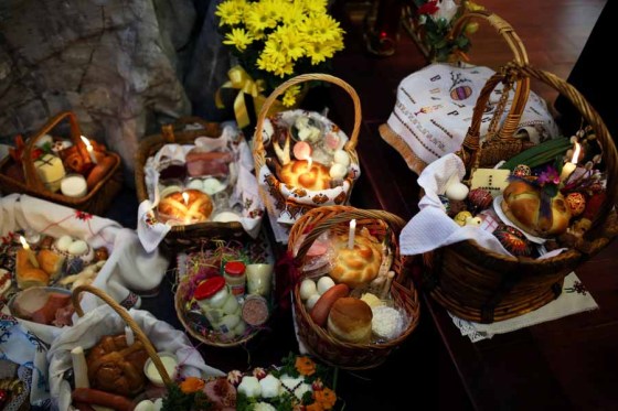 Easter baskets at St. Mary's Ukrainian Catholic Church in Brandon. (Tim Smith / Brandon Sun files)