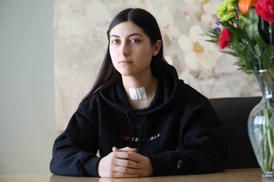 Maddy Nowosad, 22, feels lucky her surgery was delayed by only two weeks after she tested positive for COVID-19. (Ruth Bonneville / Winnipeg Free Press)