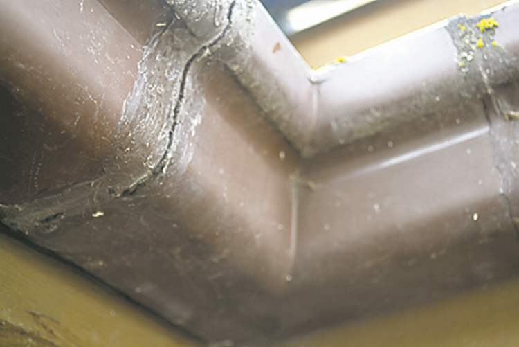 If you caulk gutter seams, use a good-quality caulking sold by an eavestrough installer. This caulking was purchased at a big-box store.