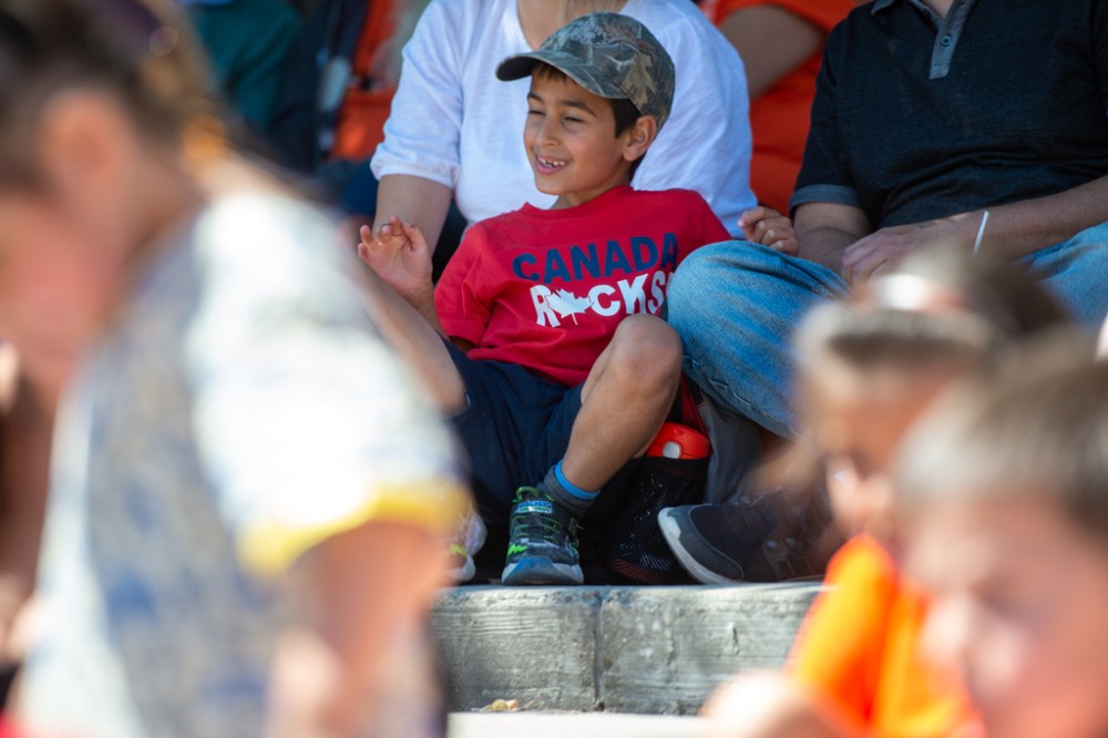 ETHAN CAIRNS / WINNIPEG FREE PRESS
A child wearing a “Canada rocks” shirt at a New Day Ceremony at The Forks in Winnipeg, Manitoba on Friday, July 1, 2022