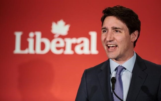 Prime Minister Justin Trudeau delivers opening remarks during a Liberal donor appreciation event at Inn at the Forks . (David Lipnowski / The Canadian Press)