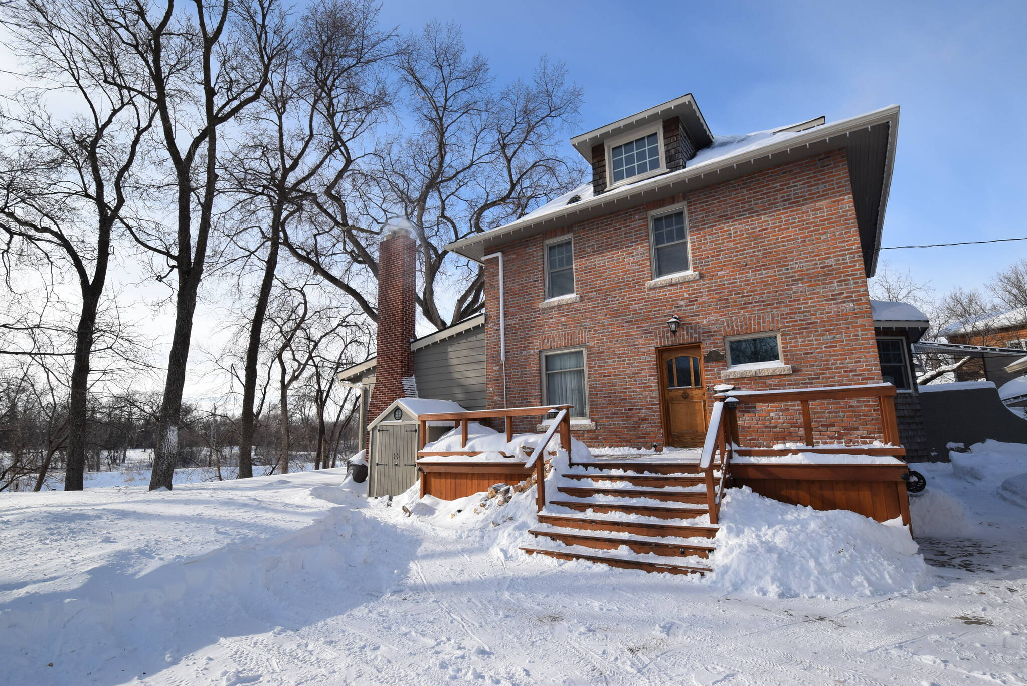 Solid as a rock in Bruce Park Winnipeg Free Press