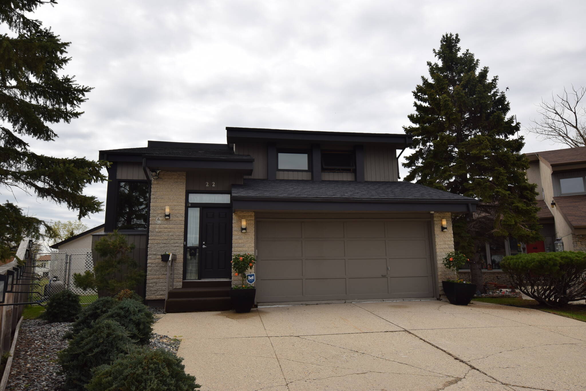 Style and solitude in Richmond West Winnipeg Free Press