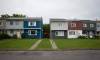 JESSICA LEE / WINNIPEG FREE PRESS
Houses on Houde Drive in St. Norbert