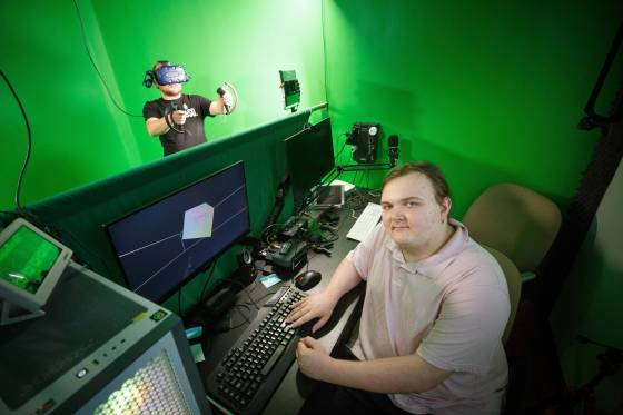 MIKE DEAL / WINNIPEG FREE PRESSDavid Moyer recently graduated from the Pembina Trails Early College program (PTEC) and is in the first week of a seven week internship at Bit Space Development (BSD).