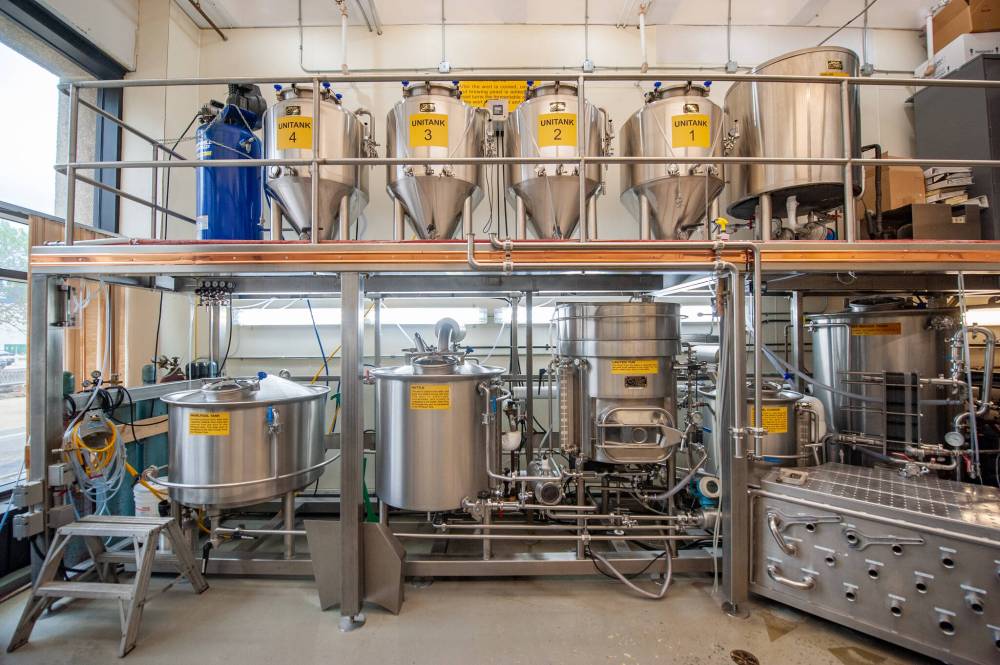 ETHAN CAIRNS / WINNIPEG FREE PRESS
Cereals Canada is also home to the Canadian Malt Barley Technical Centre, a pilot brewery.