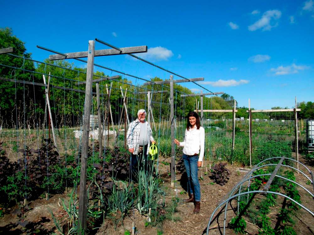 photos by Tiffany Grenkow
Rod Kueneman (left) and Tiffany Grenkow are garden stewards at Sustainable South Osborne Community Co-operative.