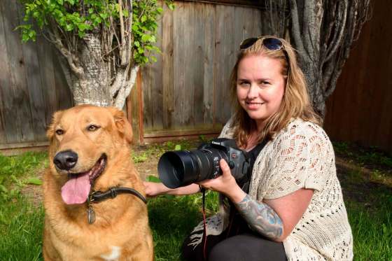 JESSE BOILY / WINNIPEG FREE PRESSYvonne Kipling, with her rescue dog Jimbo: 