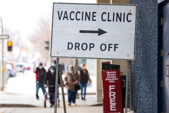 The mass vaccination site at the RBC Convention Centre (Mikaela MacKenzie / Winnipeg Free Press files)
