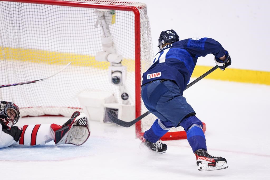 US, Canada open women’s hockey worlds with wins Winnipeg Free Press