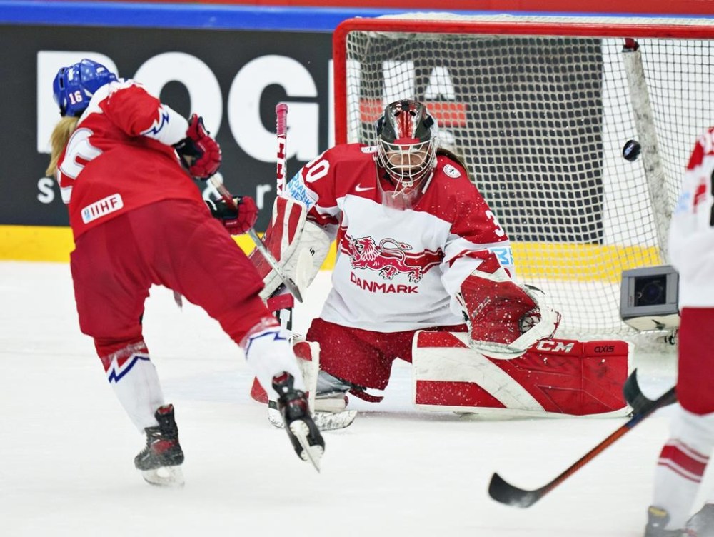 Canada, US post second wins at women’s ice hockey worlds Winnipeg