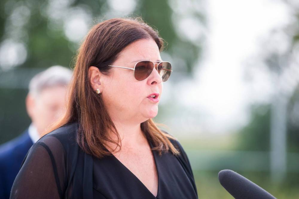 MIKAELA MACKENZIE / WINNIPEG FREE PRESS FILES
Premier Heather Stefanson said the province’s current approach to resettling Ukrainians fleeing war is getting results and suggested other jurisdictions that partner with organizations to charter flights for Ukrainians are playing catch up.
