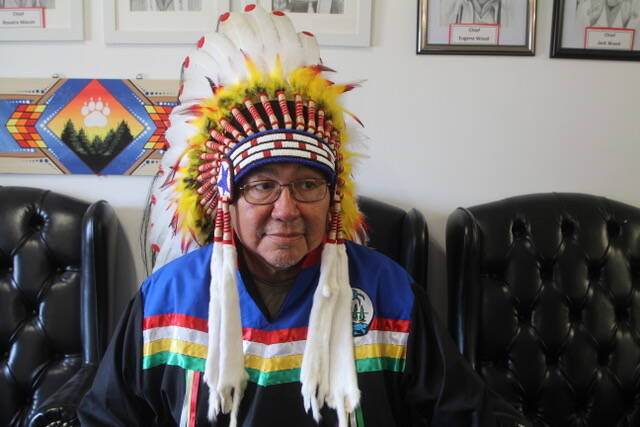 MAGGIE MACINTOSH / WINNIPEG FREE PRESS
St. Theresa Point Chief Elvin Flett says his family’s monthly grocery bill is roughly $600, as a result of fuel surcharges on food shipped to the north and rising inflation.