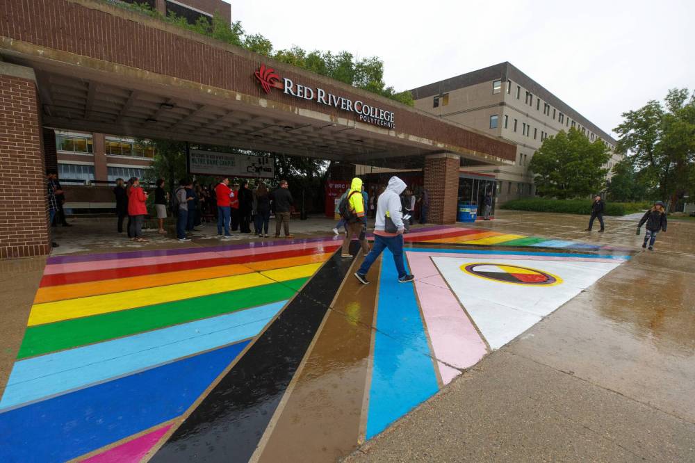MIKE DEAL / WINNIPEG FREE PRESS
On the first day of classes for the fall semester, RRC Polytech unveiled its first Rainbow Walkway at the main entrance of its Notre Dame Campus. Similar paintings will welcome guests at the College’s Exchange District Campus and Portage La Prairie Campus.