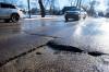 MIKE SUDOMA / WINNIPEG FREE PRESS FILES
                                Citizen satisfaction with regional roads plummeted to 40 per cent in 2022 &mdash; likely owing to the worse-than-usual pothole season.