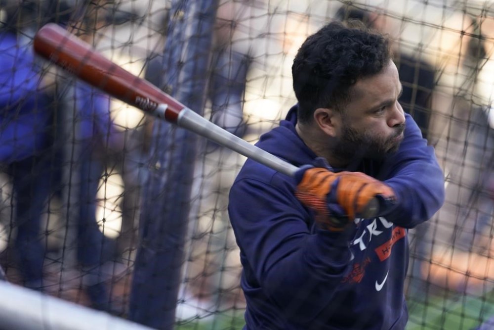 Houston Astros' Jose Altuve takes batting practice before Game 3 of an American League Championship baseball series against the New York Yankees, Saturday, Oct. 22, 2022, in New York. (AP Photo/John Minchillo)