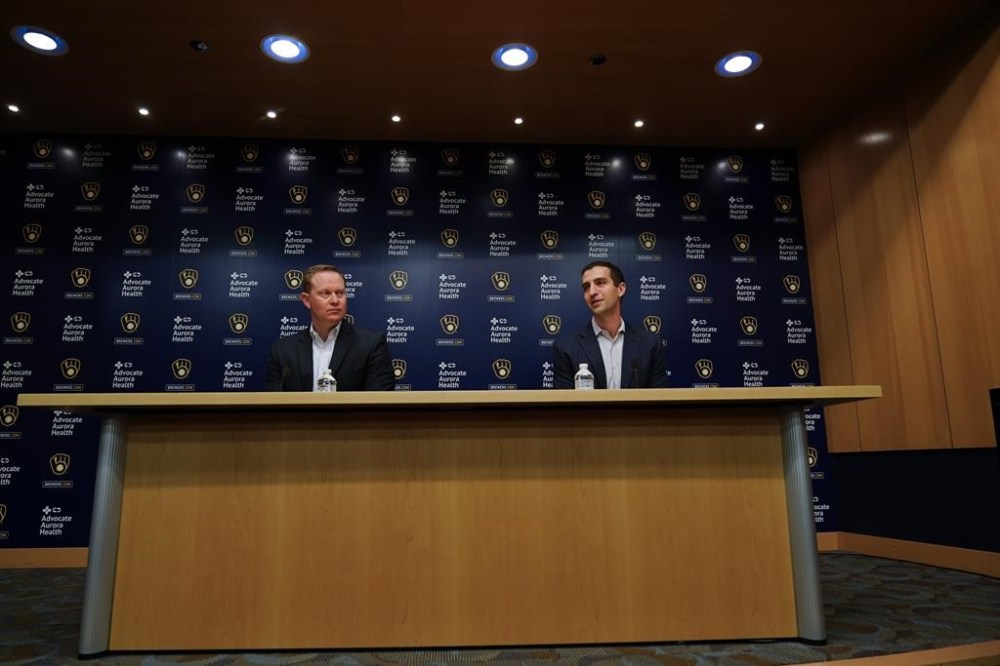 David Stearns, right, talks about stepping down as the Milwaukee Brewers’ president of baseball operations, as his replacement Matt Arnold listens at a news conference Thursday, Oct. 27, 2022, in Milwaukee. (AP Photo/Morry Gash)