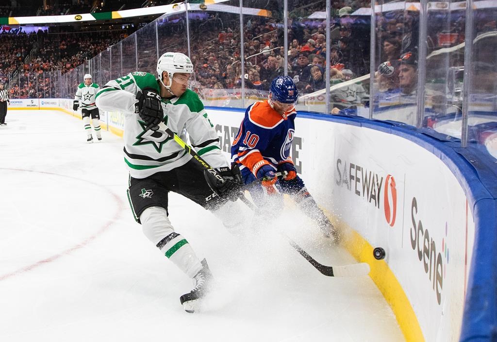 Robertson, MacKinnon and Karlsson named NHL three stars of the week