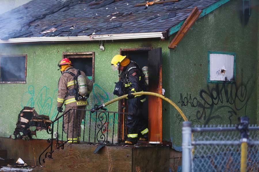 Disraeli Freeway closed because of fire Winnipeg Free Press