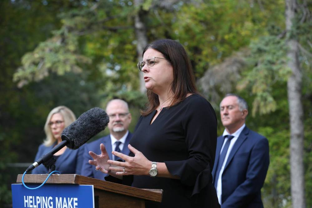 RUTH BONNEVILLE / WINNIPEG FREE PRESS
Premier Heather Stefanson announces provincial funding for the pilot program at Marymount Monday.