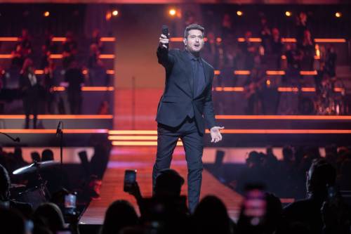 Matt Duboff / WInnipeg Free Press
                                Michael Buble returned to Winnipeg for the first time since 2019 when his Higher Tour played Canada Life Centre Friday.