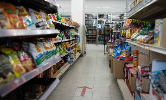 The owners of a convenience store at the 100 block of Donald Street were assaulted after they confronted a group that was stealing items from the store last week. (Jessica Lee / Winnipeg Free Press)
