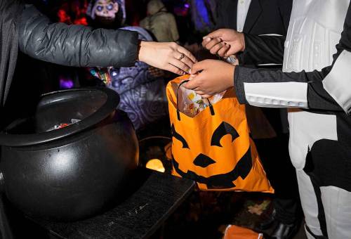 JUSTIN TANG / CANADIAN PRESS FILES
                                News reports this week stated that Halloween-loving Canadians will be coughing up more cash this year on treats to hand out to sugar-craving kids.
