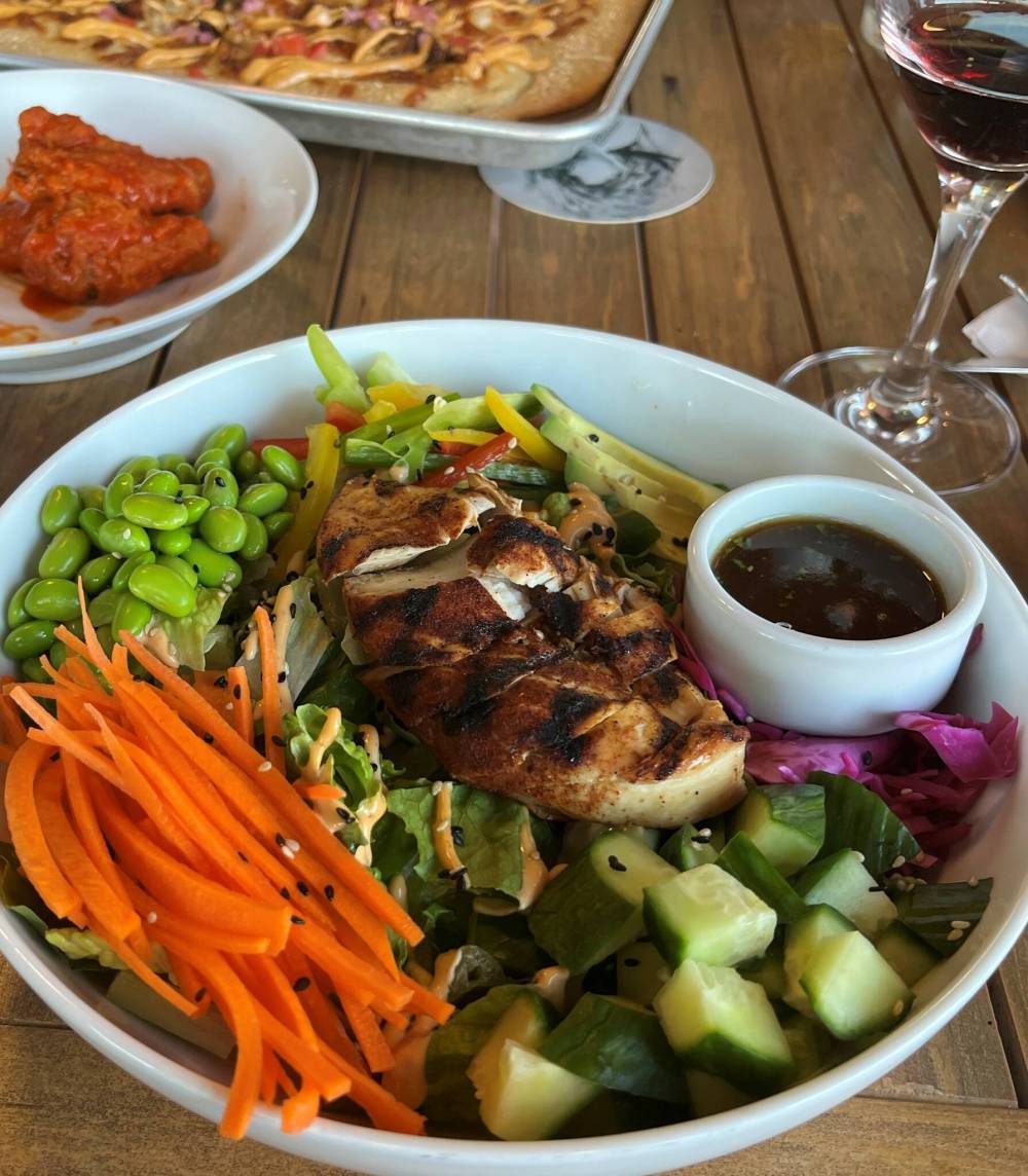 An excellent post game meal was enjoyed in Velocity Lounge at Campbell River Golf Course.