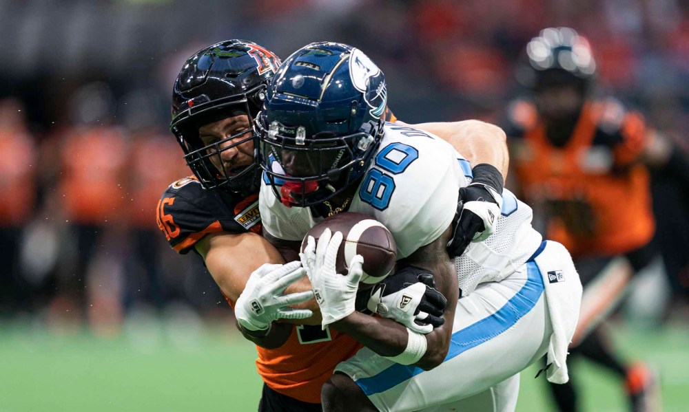 RICH LAM / CANADIAN PRESS FILES
The Bombers need a victory over the Elks and a B.C. loss to the Toronto Argonauts Saturday afternoon to claim top spot.
