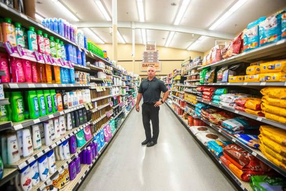 Dakota Family Foods owner Scott Clement says food theft is the worst he has seen in 20 years of owning the store. (Mikaela MacKenzie / Winnipeg Free Press)