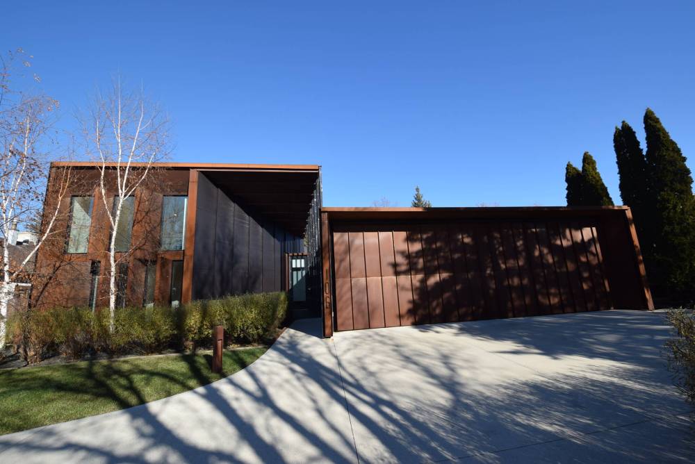 Photos by Todd Lewys / Winnipeg Free Press
Imaginatively designed from top to bottom, this massive bungalow features a wonderful blend of light, style and livability.