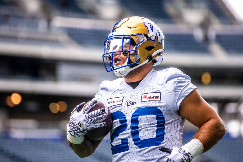 MIKAELA MACKENZIE / WINNIPEG FREE PRESS
Blue Bombers’ Brady Oliveira practises at IG Field in Winnipeg on Wednesday. The running back replaced Andrew Harris as the starter for the 2022 season and will be a key member of the offence in Sunday’s Western Final.