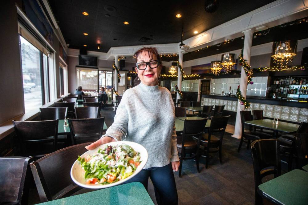 MIKAELA MACKENZIE / WINNIPEG FREE PRESS
Yvonne Nakoulas, owner of Kristina’s on Corydon, had to pull salads from her menu due to shortage of supply and a hike in prices. Customers complained, she said.