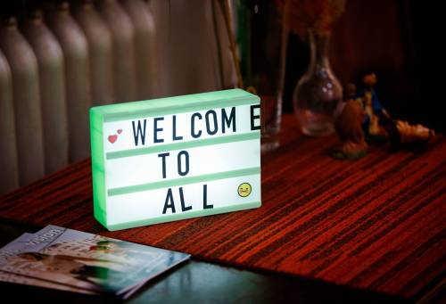 JOHN WOODS / WINNIPEG FREE PRESS
                                A welcome sign at Knox United Church, an intercultural church and community hub in the heart of the Central Park neighbourhood of Winnipeg.