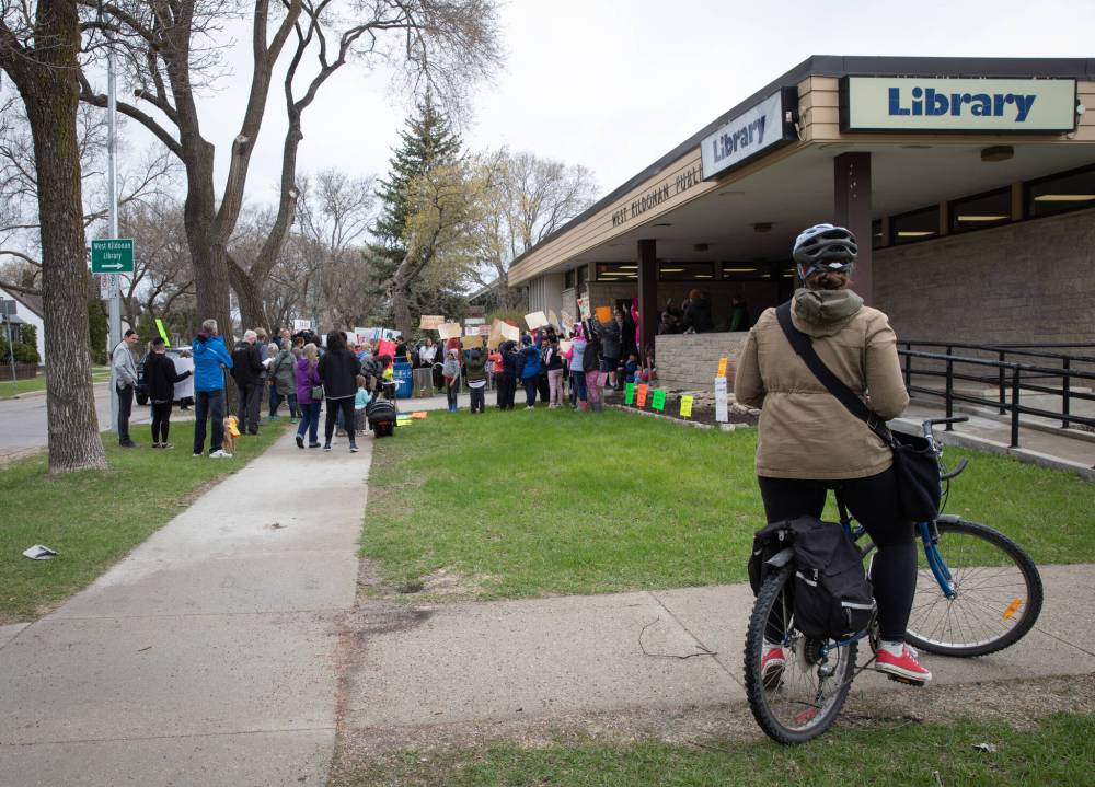 JESSICA LEE / WINNIPEG FREE PRESS FILES
The review is expected to create a list of improvements needed to update the West Kildonan Library, including meeting all current building codes.