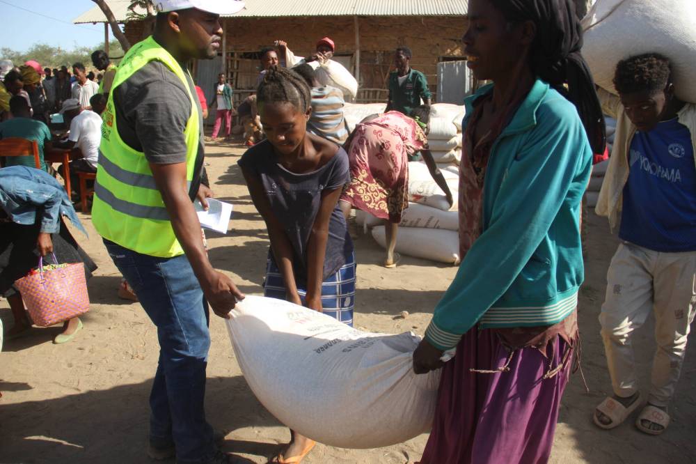 CLWR
Food assistance is provided by a Foodgrains Bank member.